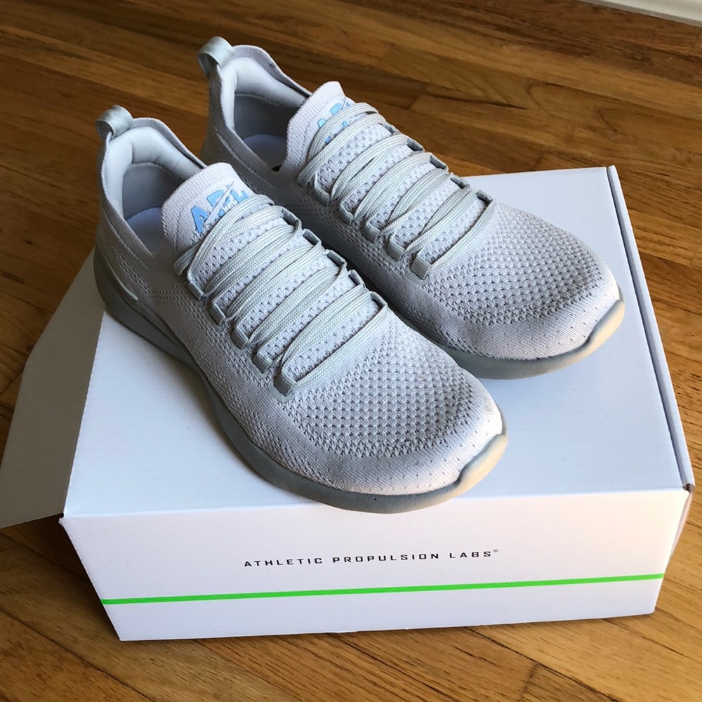 APL Techloom Breeze size 8